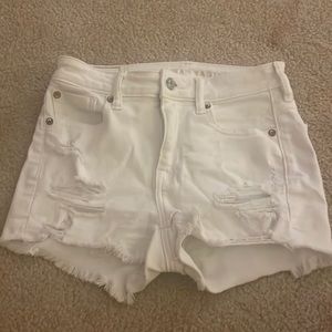 White American Eagle Jean Shorts in the 00 Stretch